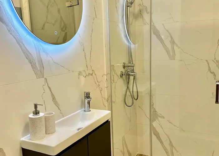 Апартаменты Cozy Modern Amphora-beach Near *