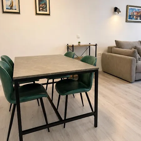 Apartman Modern Island Stay Near Beach In Hvar *